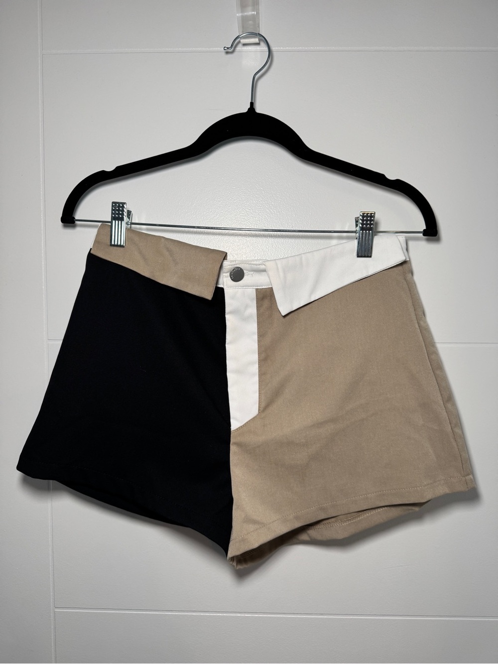 Two-Tone High-Waist Colorblock Shorts — Black, Tan & White